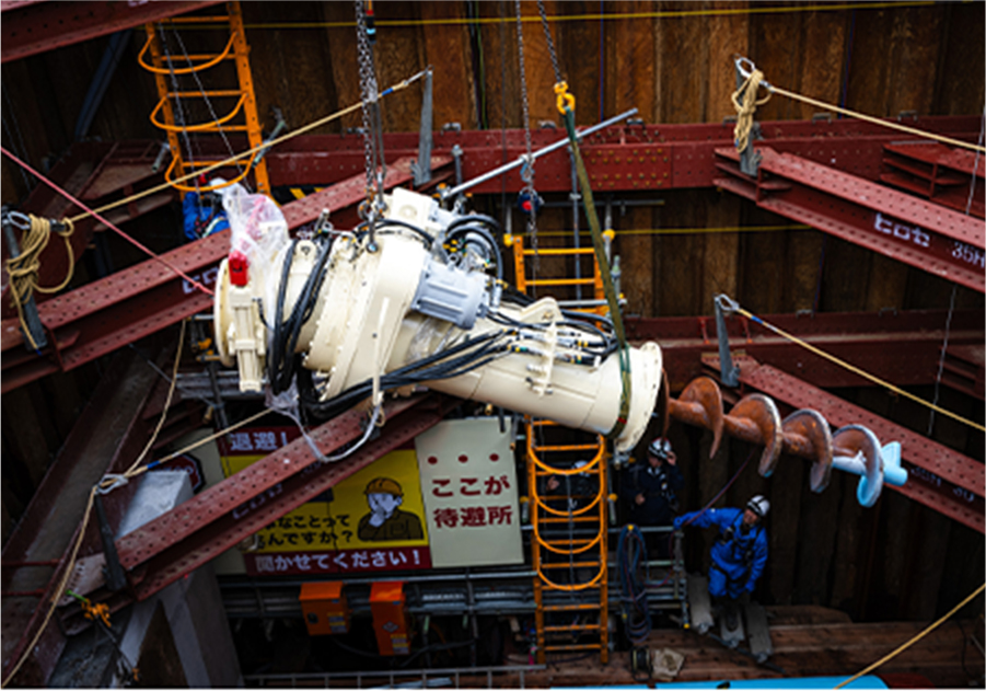 土砂を排土するためのスクリュー